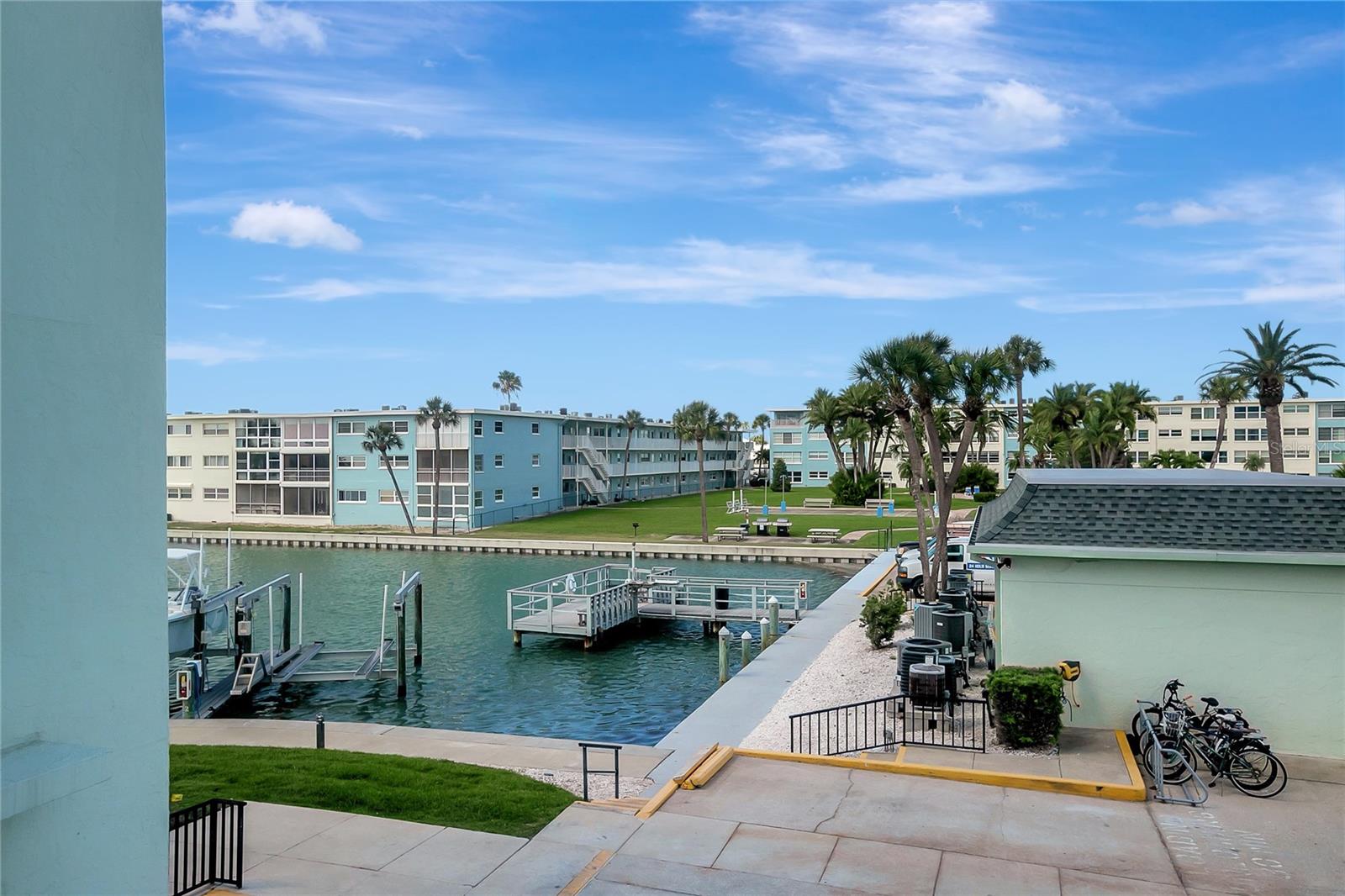 THREE PALMS POINTE CONDO - Residential