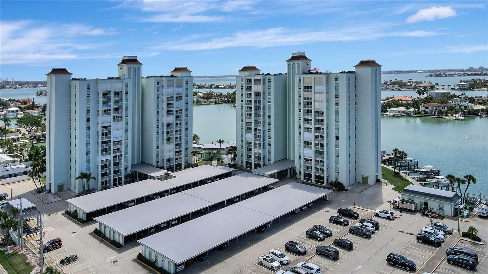 THREE PALMS POINTE CONDO - Residential