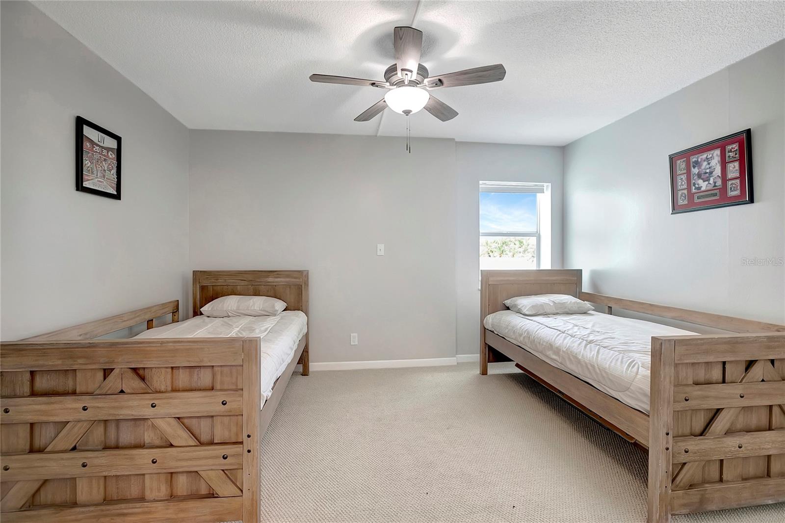 THREE PALMS POINTE CONDO - Residential