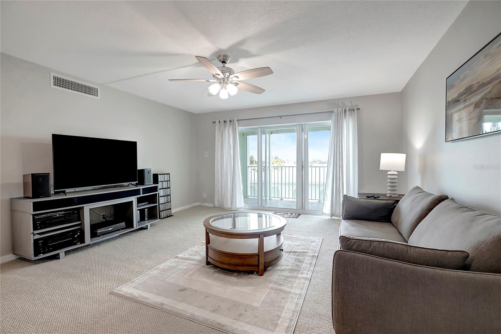 THREE PALMS POINTE CONDO - Residential