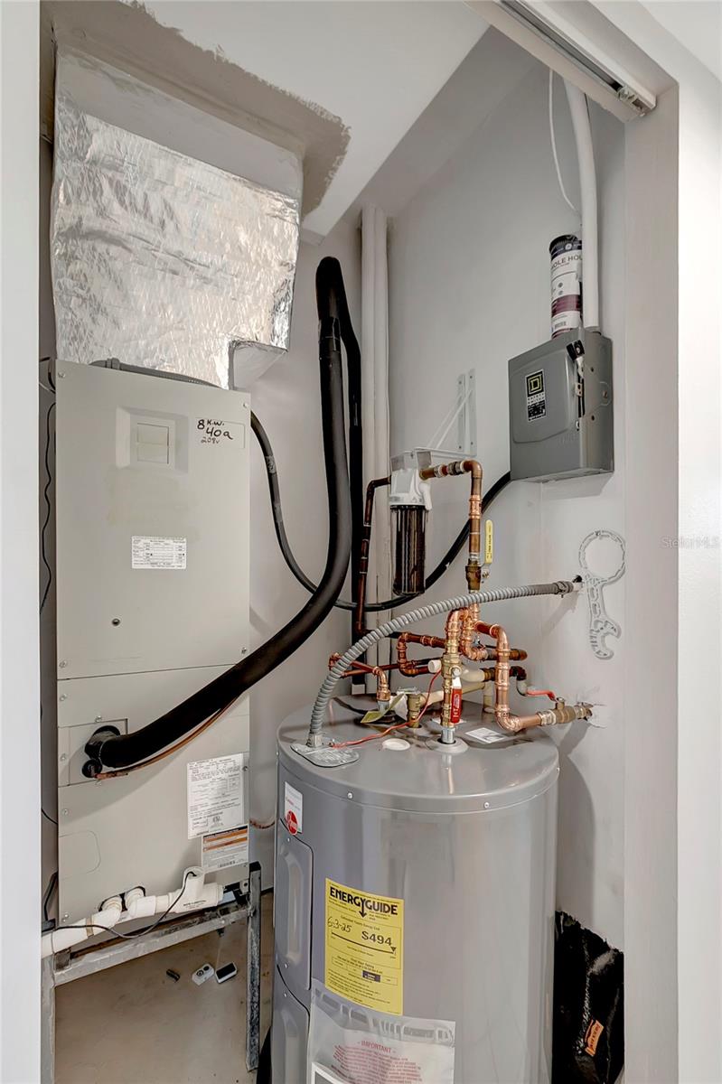 THREE PALMS POINTE CONDO - Residential