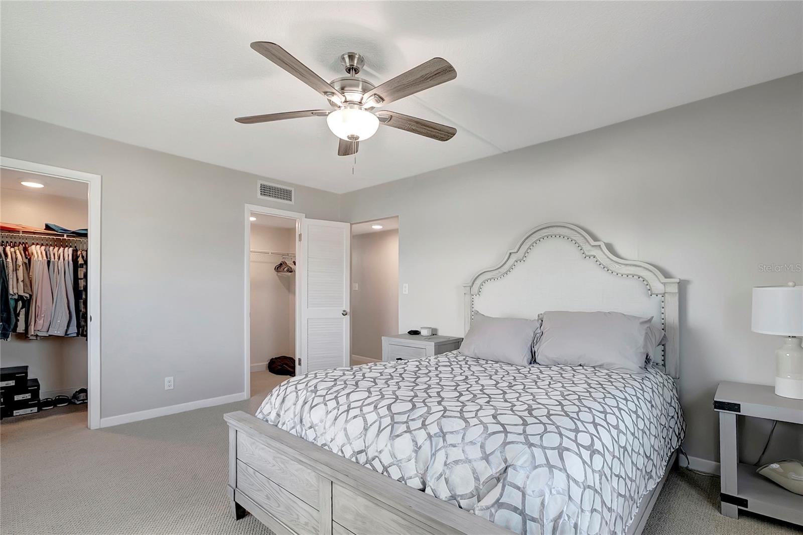 THREE PALMS POINTE CONDO - Residential