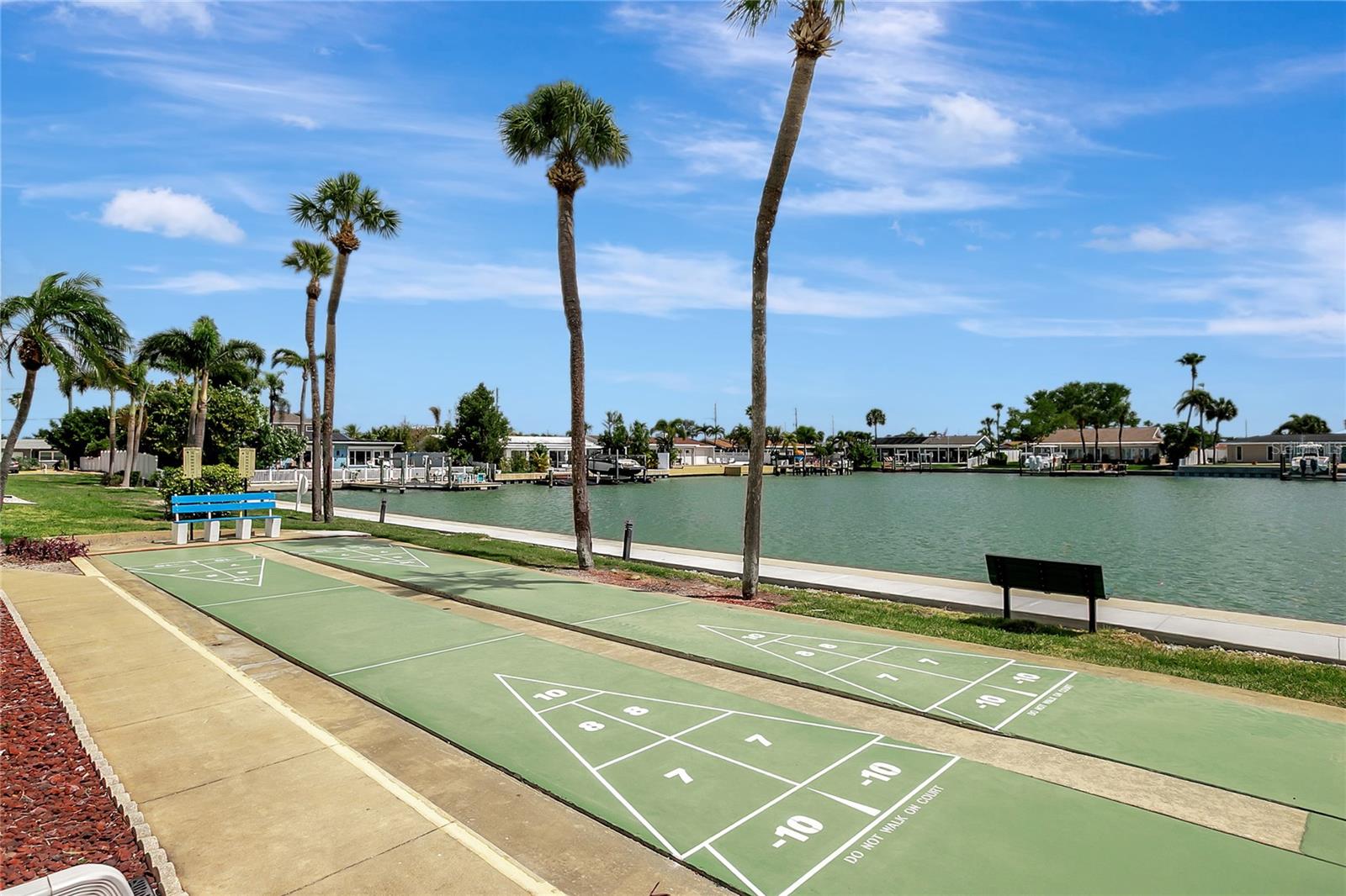 THREE PALMS POINTE CONDO - Residential