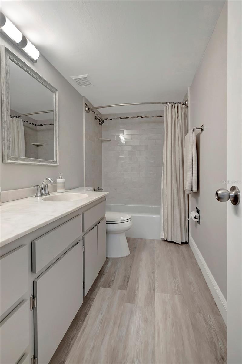 THREE PALMS POINTE CONDO - Residential