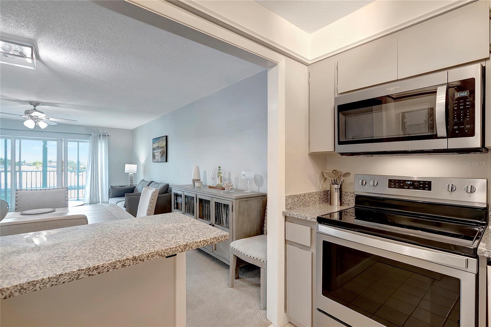 THREE PALMS POINTE CONDO - Residential