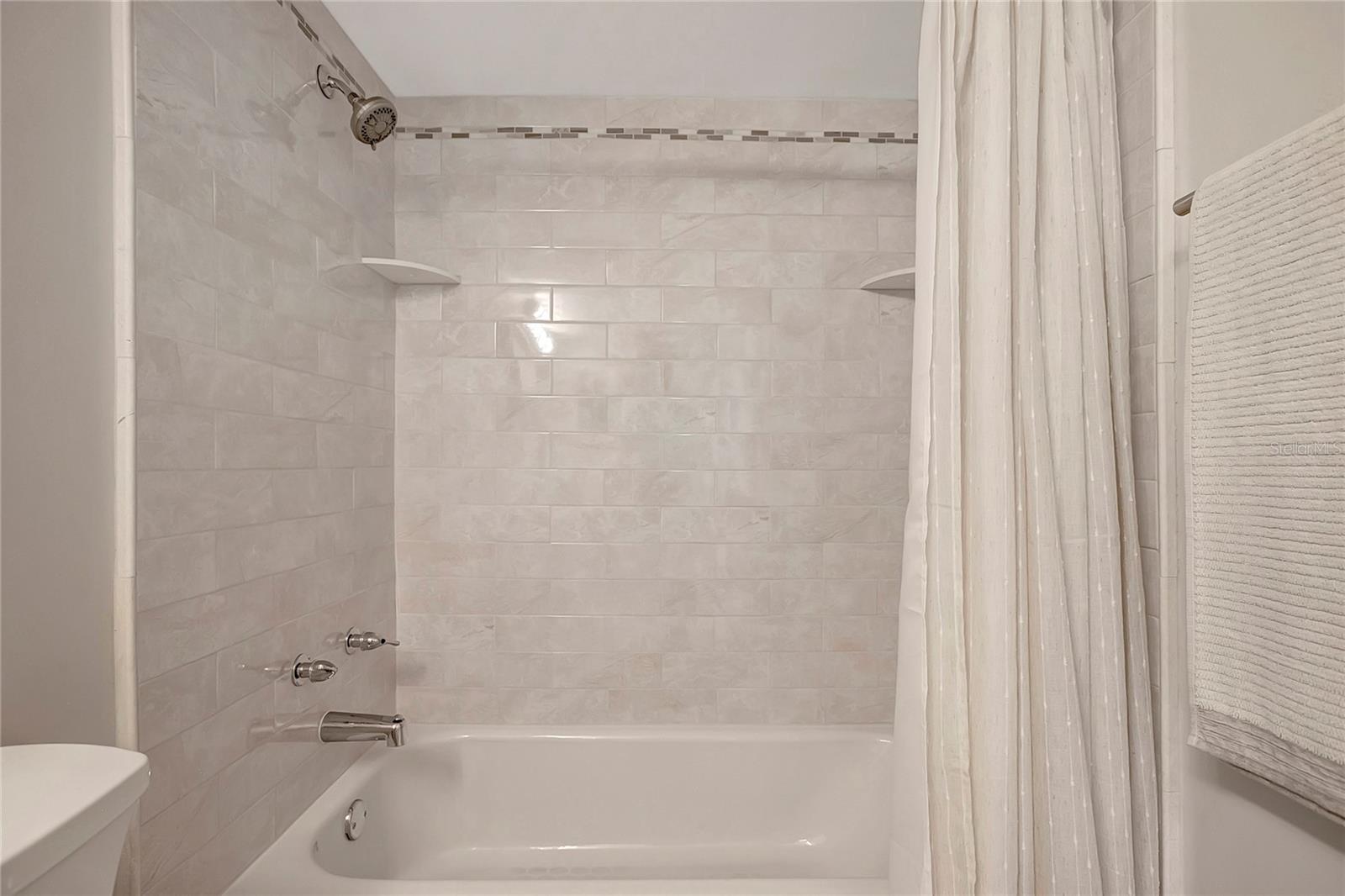 THREE PALMS POINTE CONDO - Residential