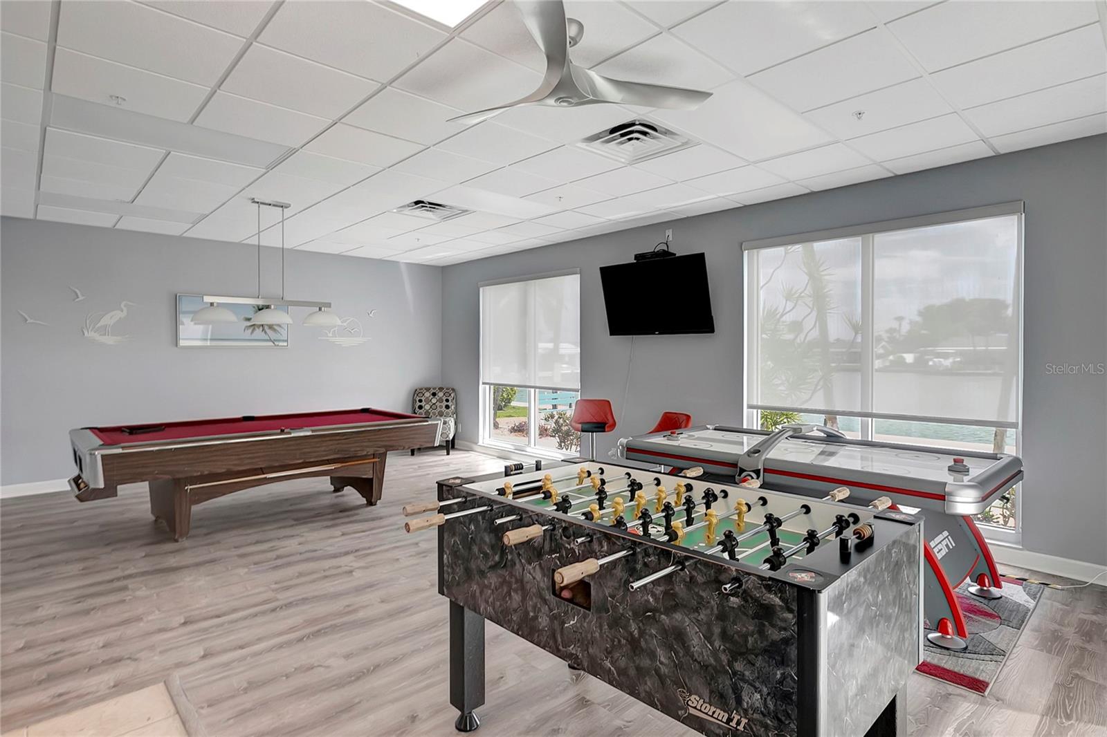 THREE PALMS POINTE CONDO - Residential