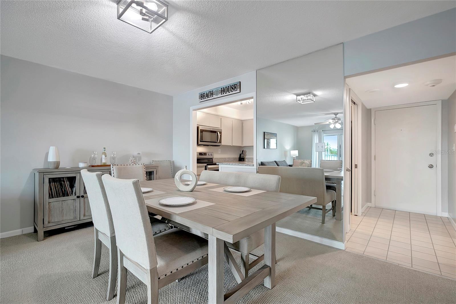 THREE PALMS POINTE CONDO - Residential