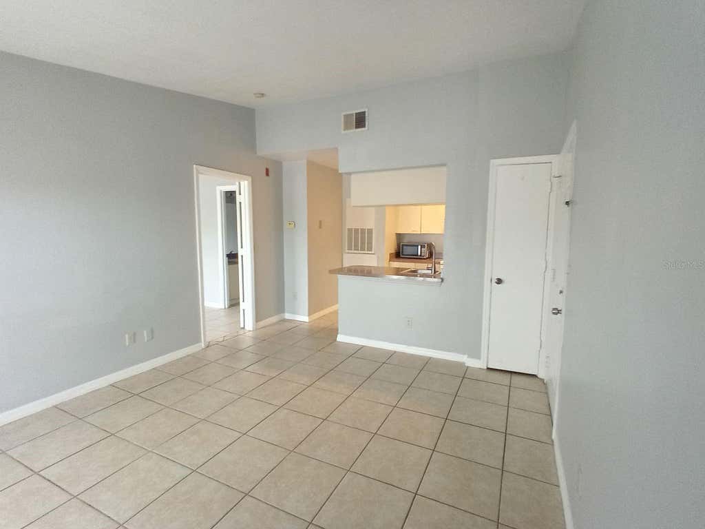 Photo of 2550 N Alafaya Trail #4305, Orlando, FL 32826 (MLS # O6430586)