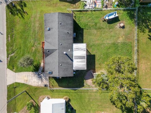 A home in LAKELAND