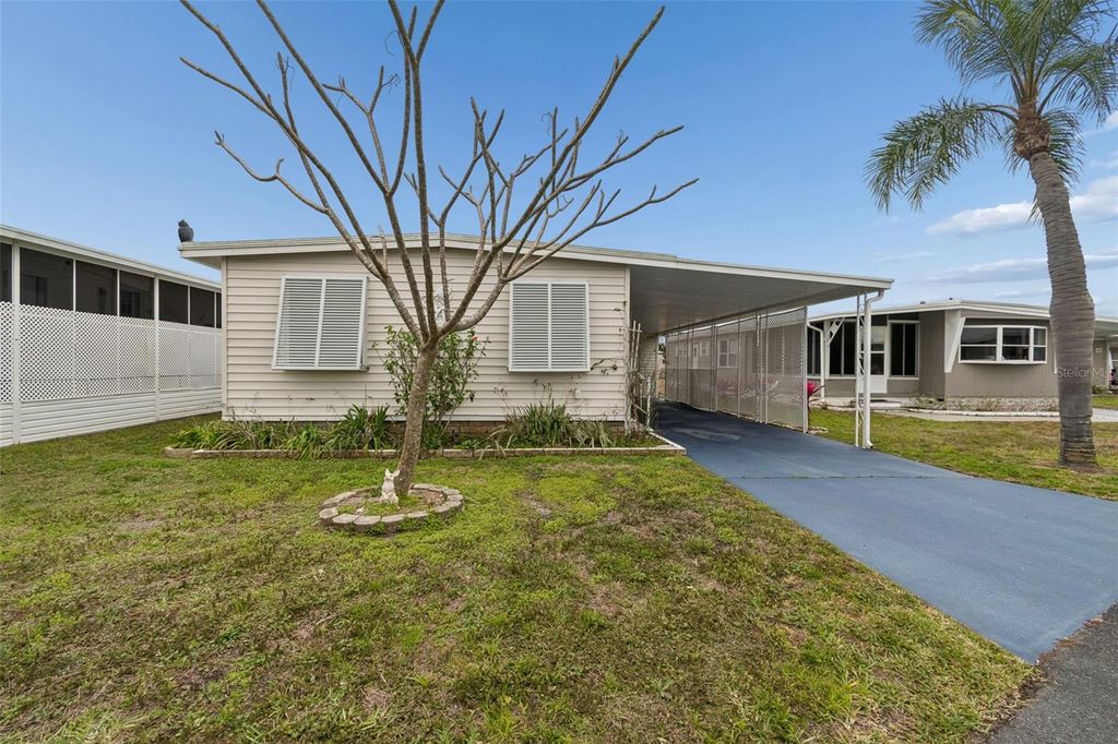 Photo of 678 Mount Madison Avenue NE #661, St Petersburg, FL 33702 (MLS # TB8480116)