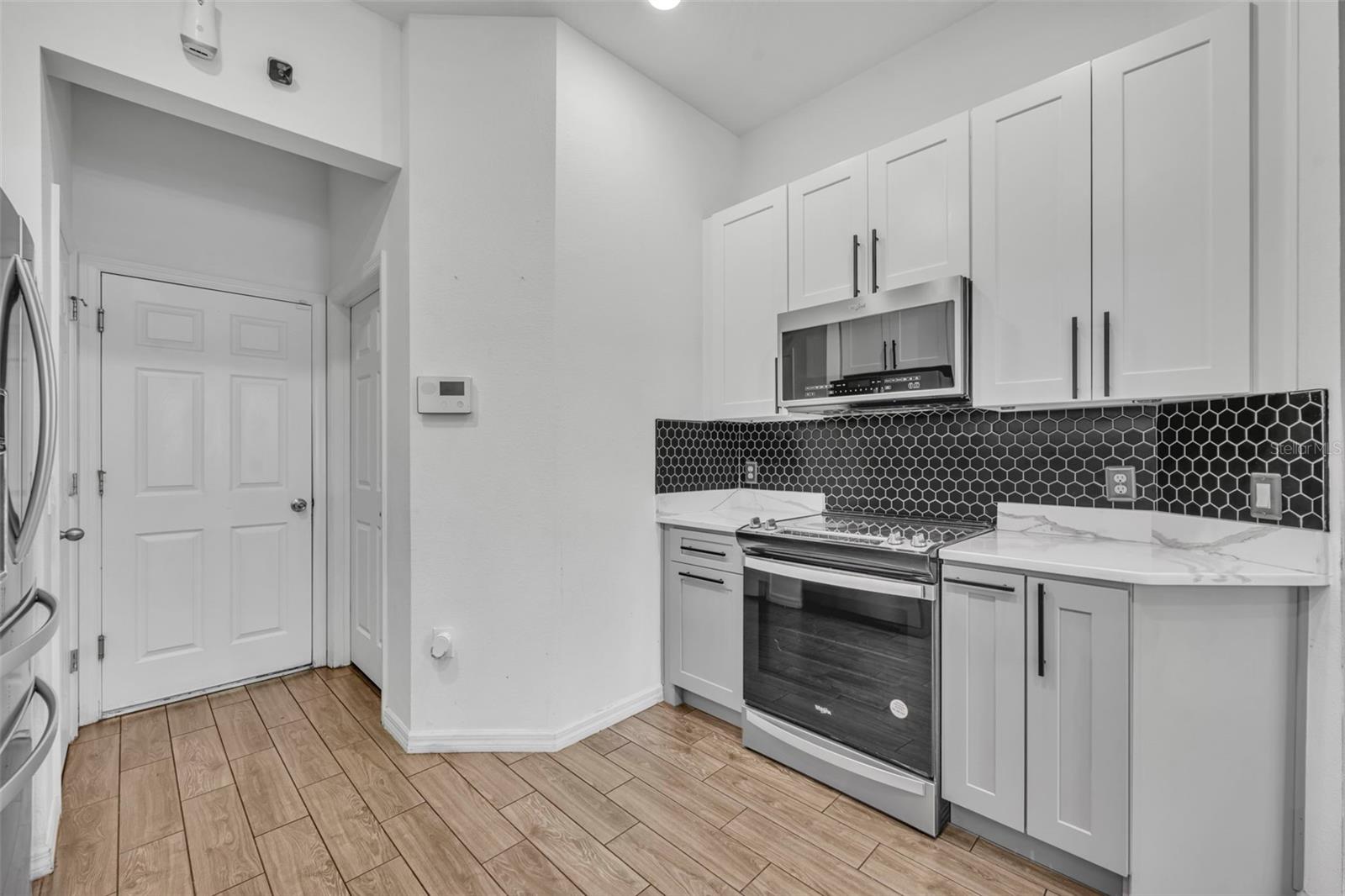 ARBORS/MDW WOODS - Residential