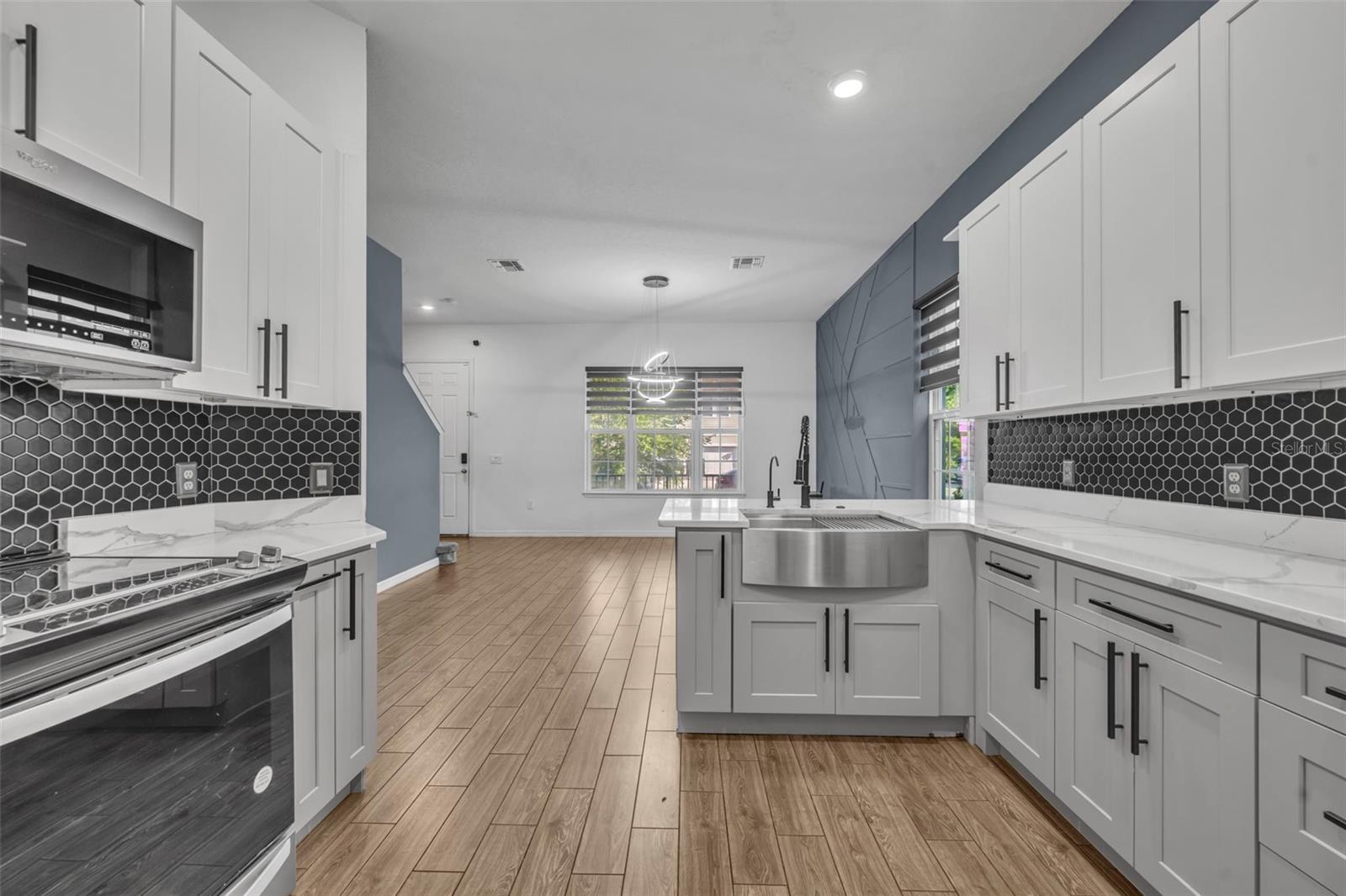 ARBORS/MDW WOODS - Residential