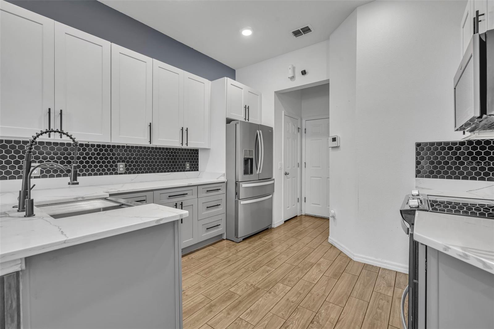 ARBORS/MDW WOODS - Residential