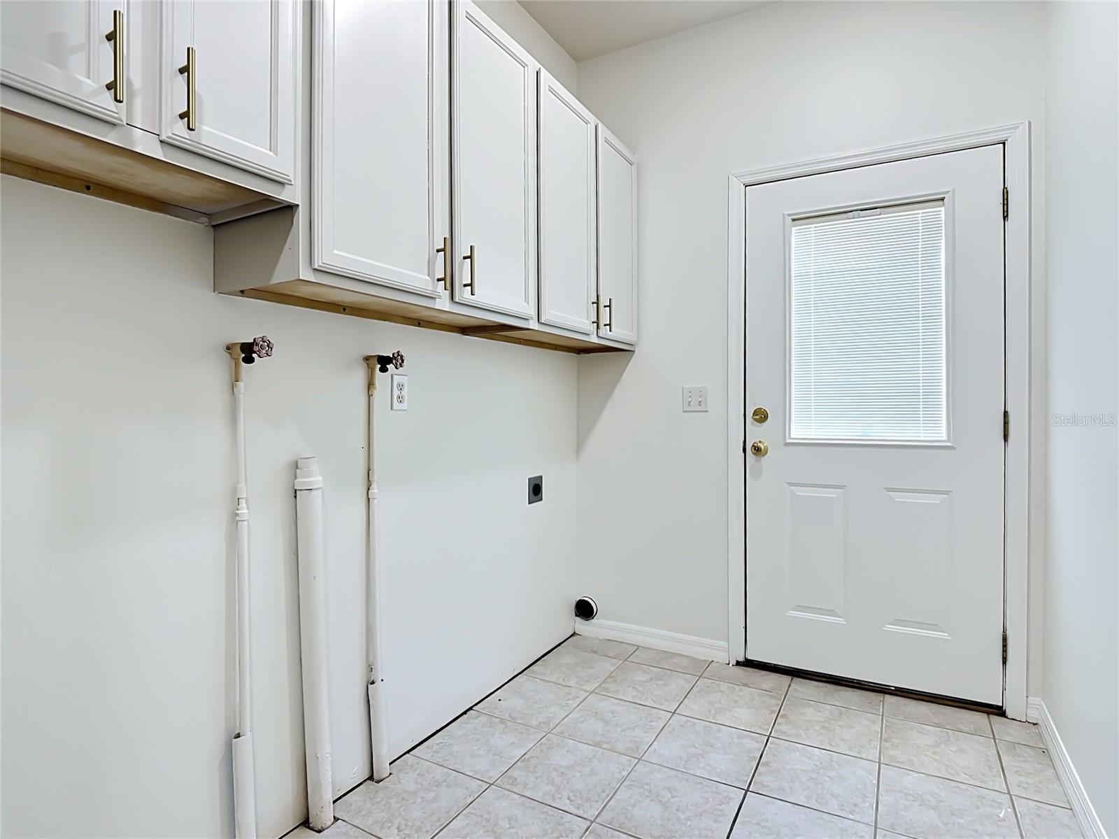 NARCOOSSEE HALF ACRES UNIT 2 - Residential