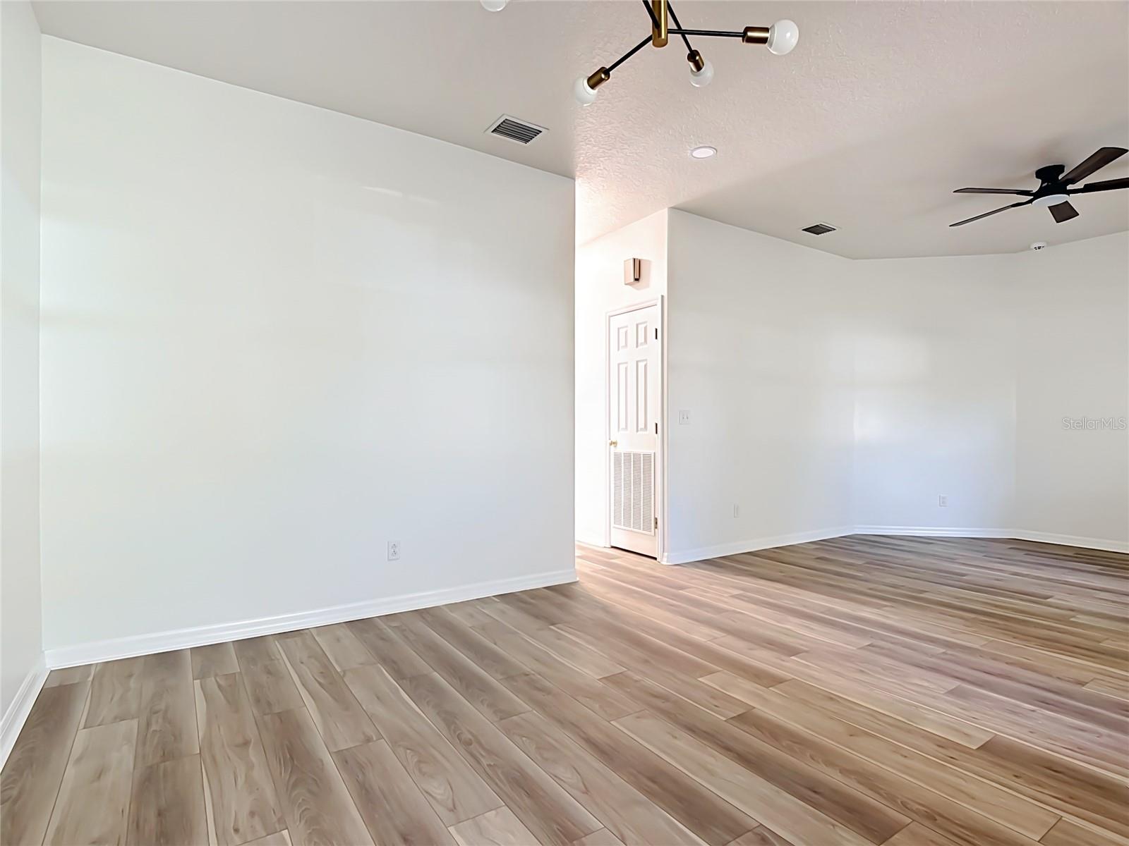 NARCOOSSEE HALF ACRES UNIT 2 - Residential