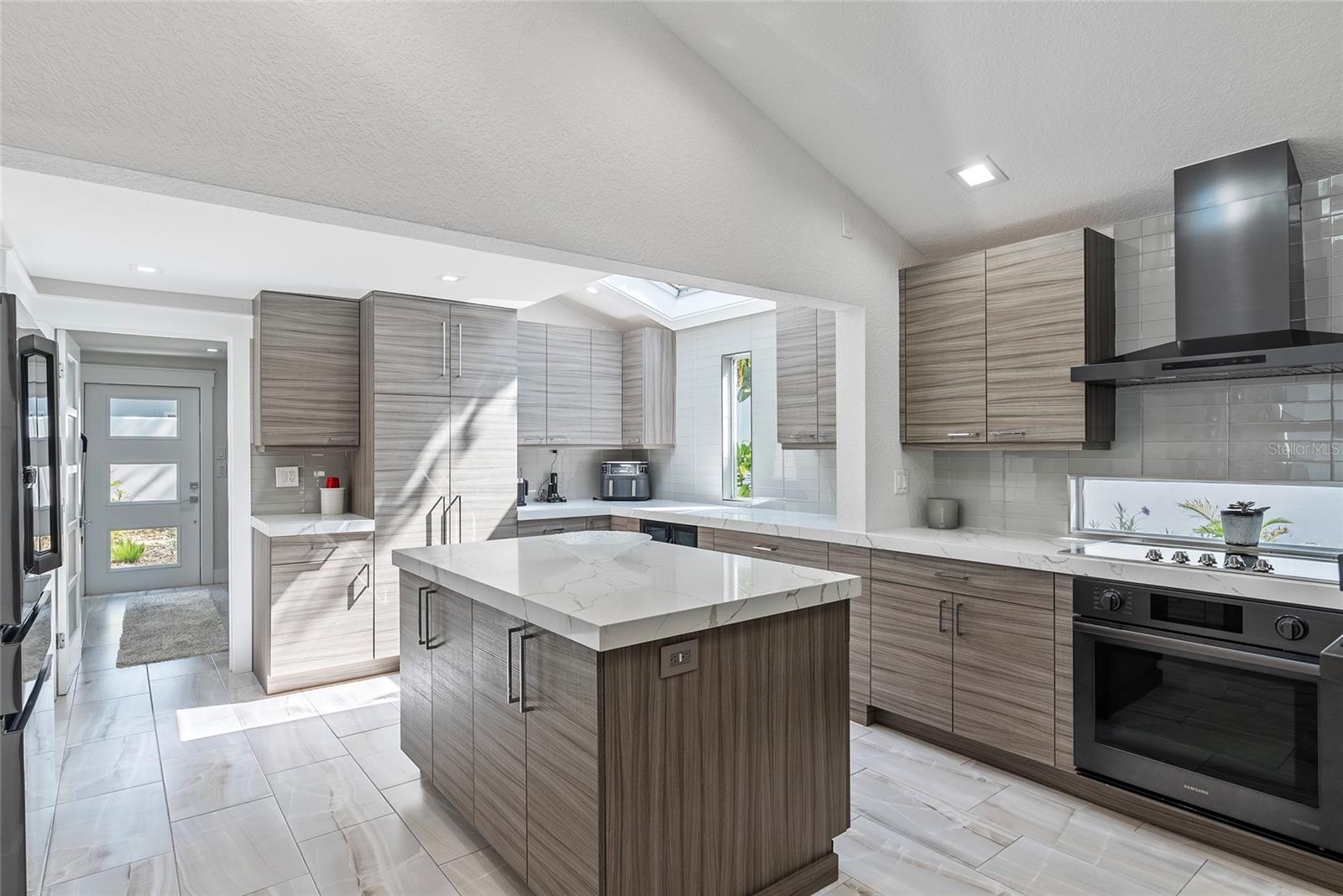 LIDO C - Residential Lease