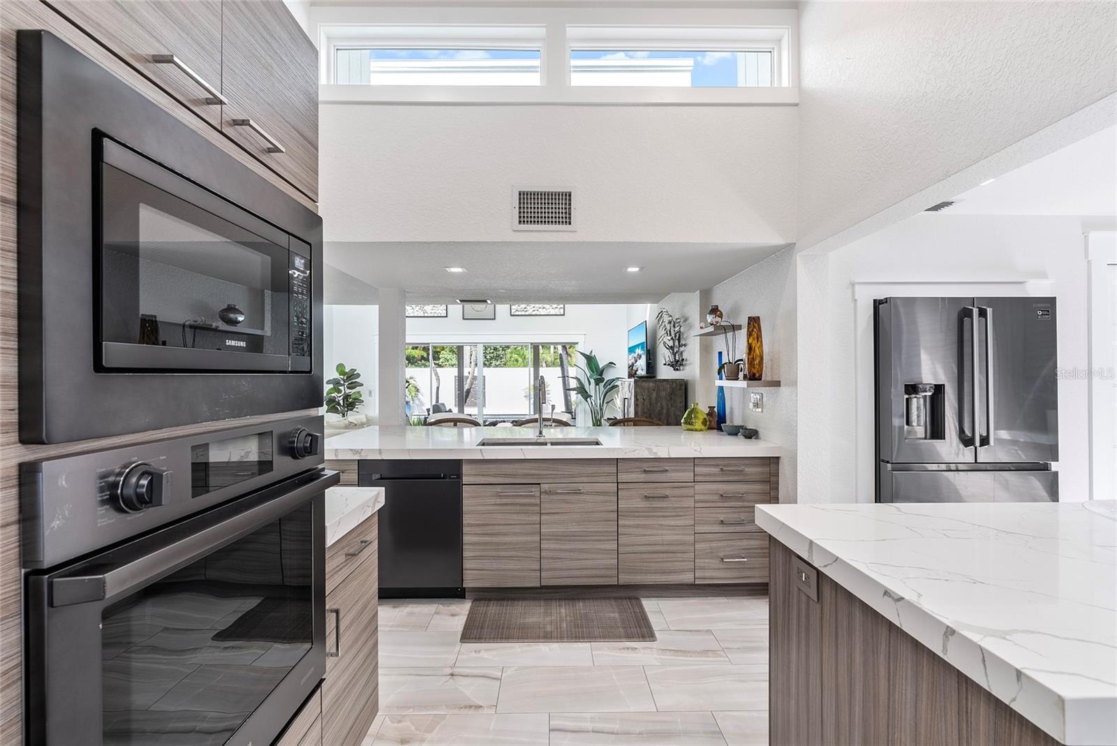 LIDO C - Residential Lease
