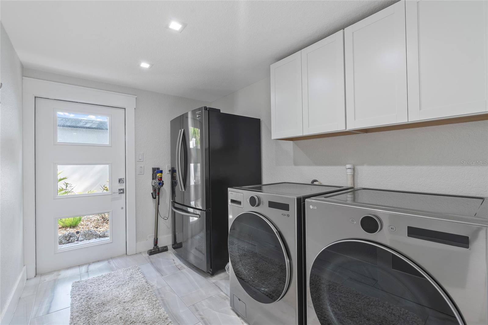 LIDO C - Residential Lease