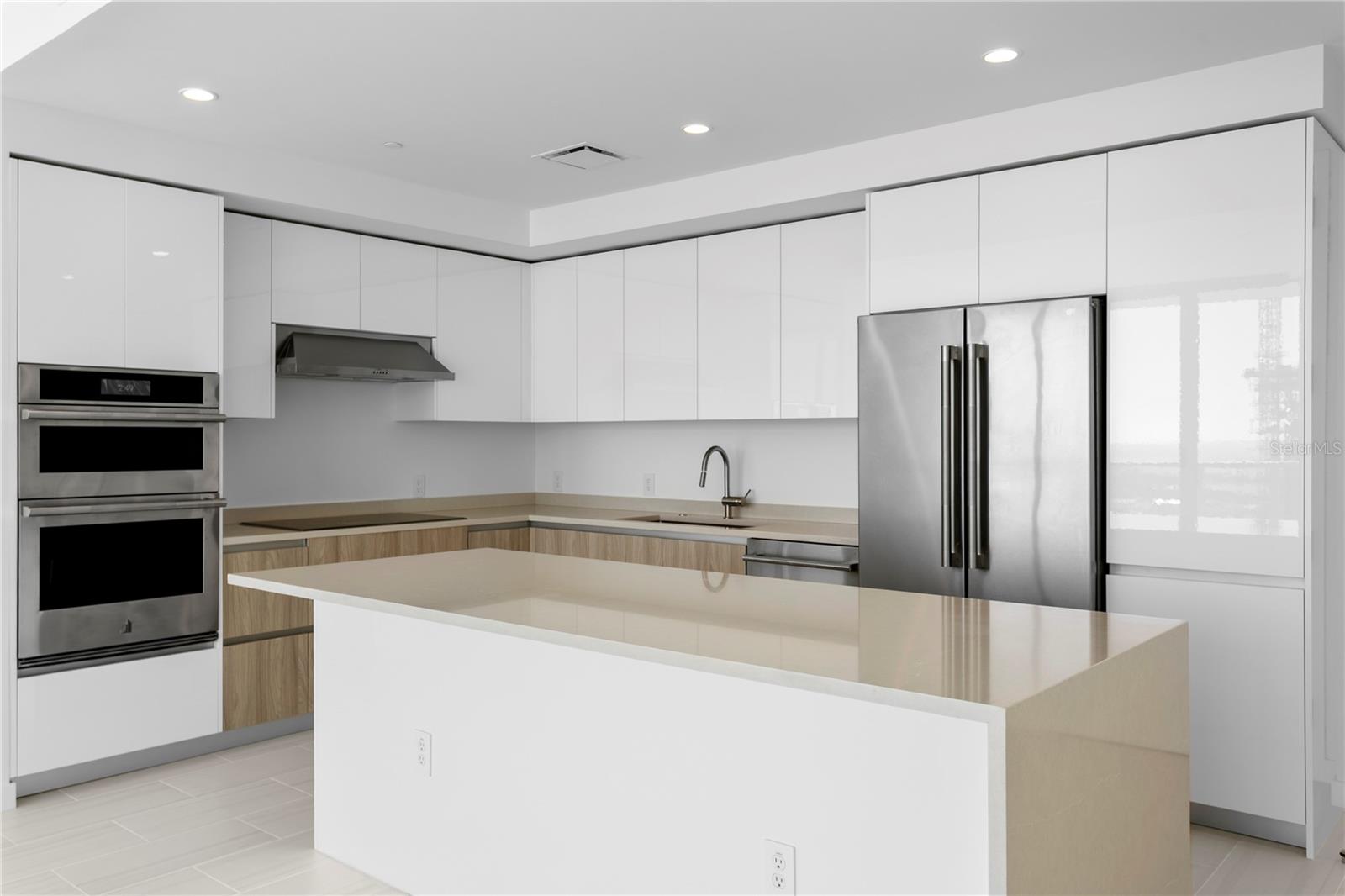 400 CENTRAL - Residential