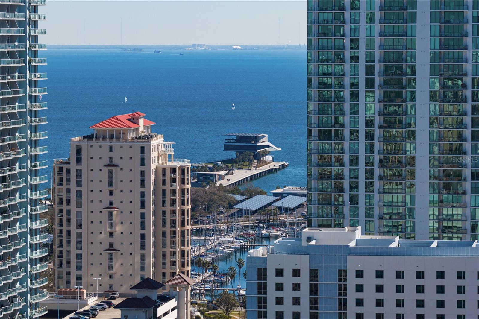 400 CENTRAL - Residential