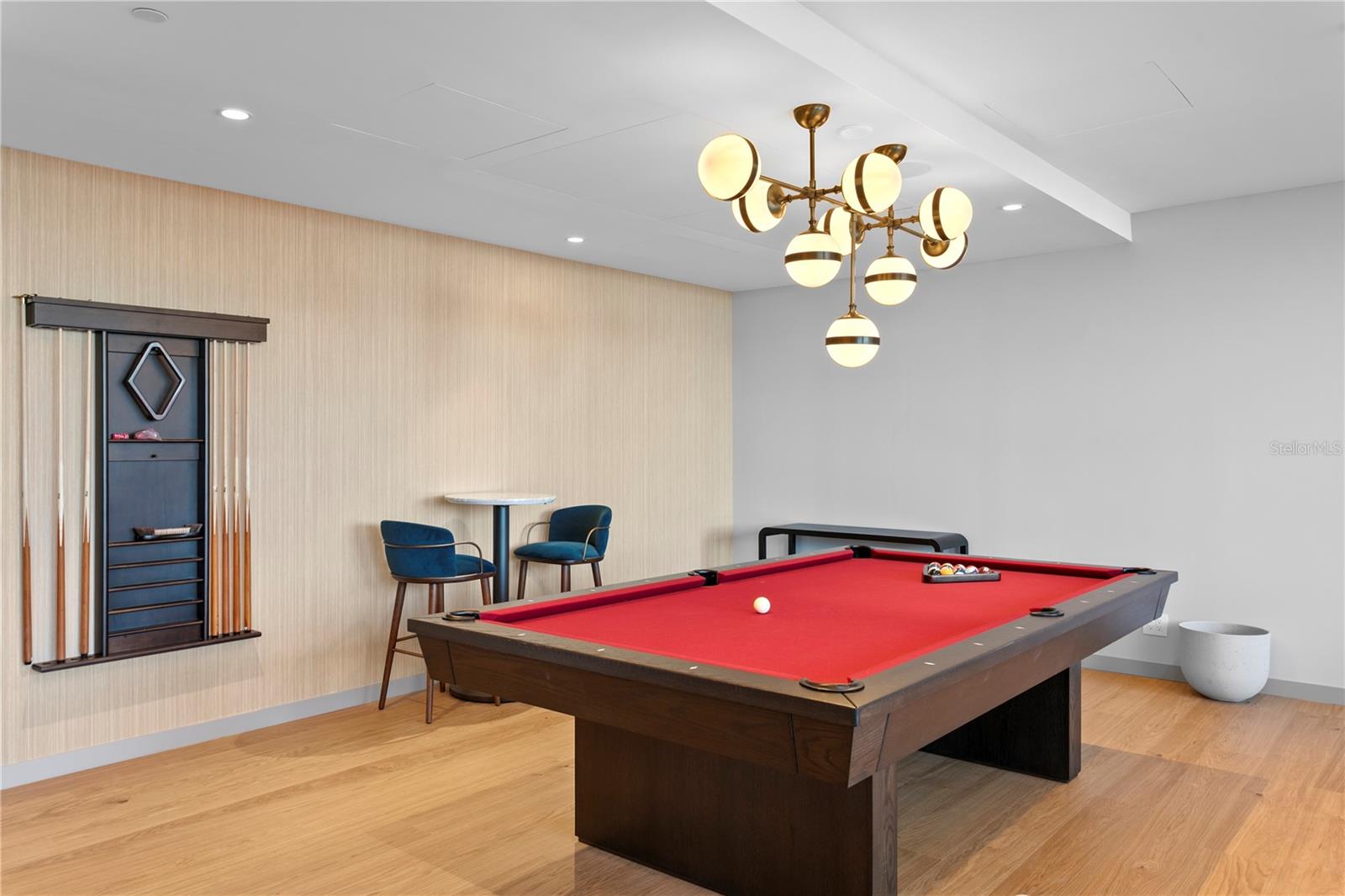 400 CENTRAL - Residential