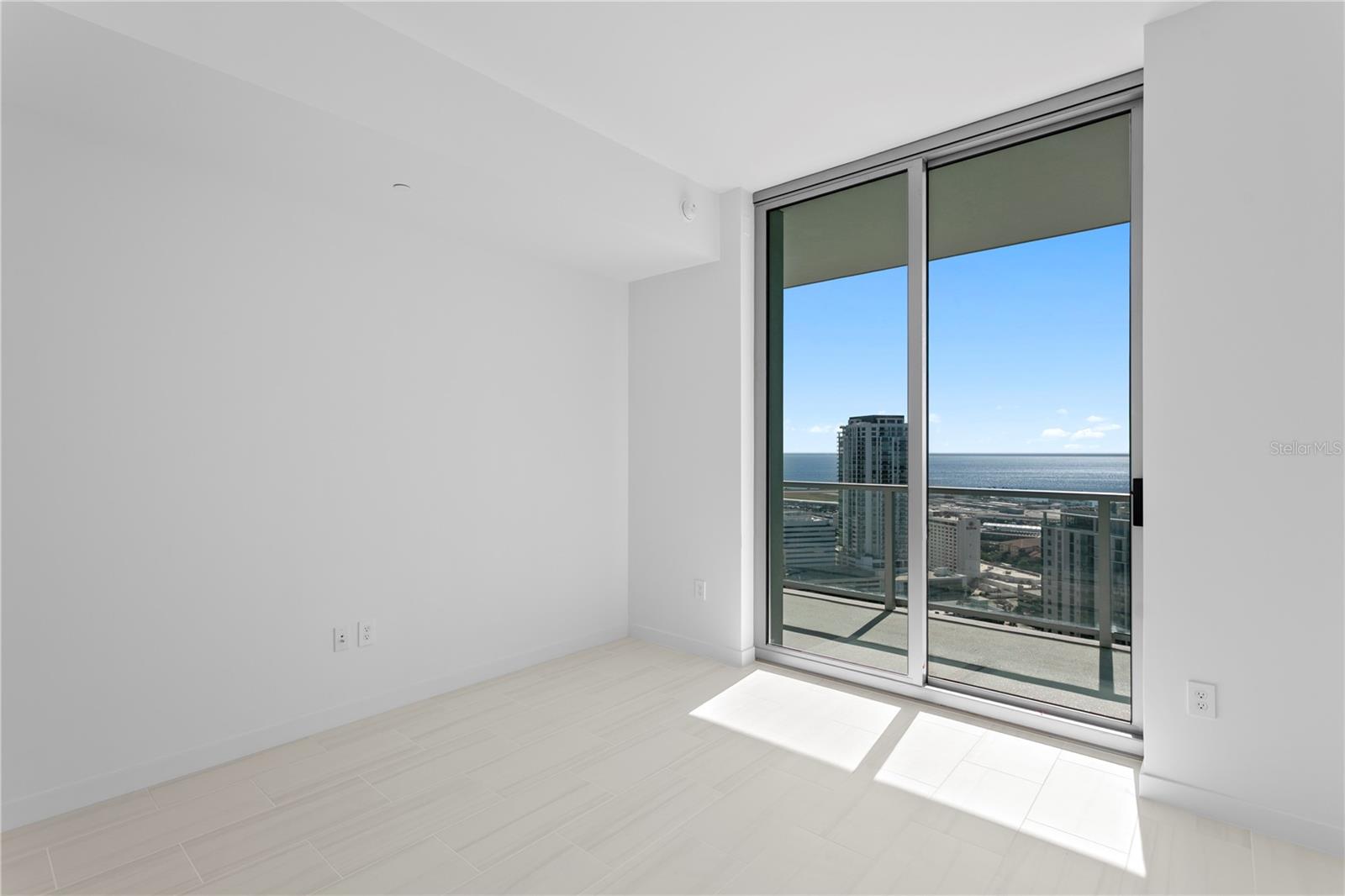 400 CENTRAL - Residential