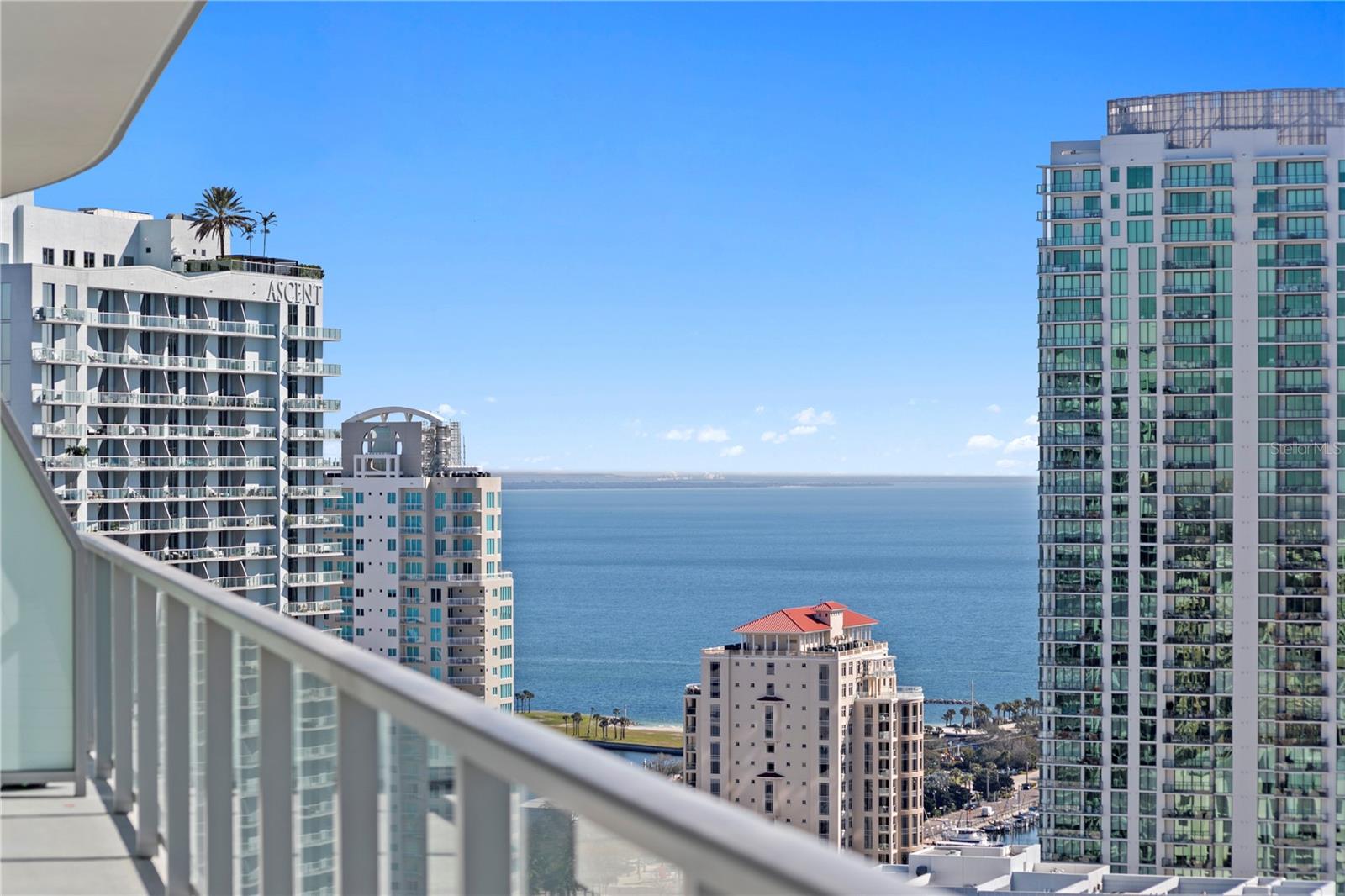 400 CENTRAL - Residential