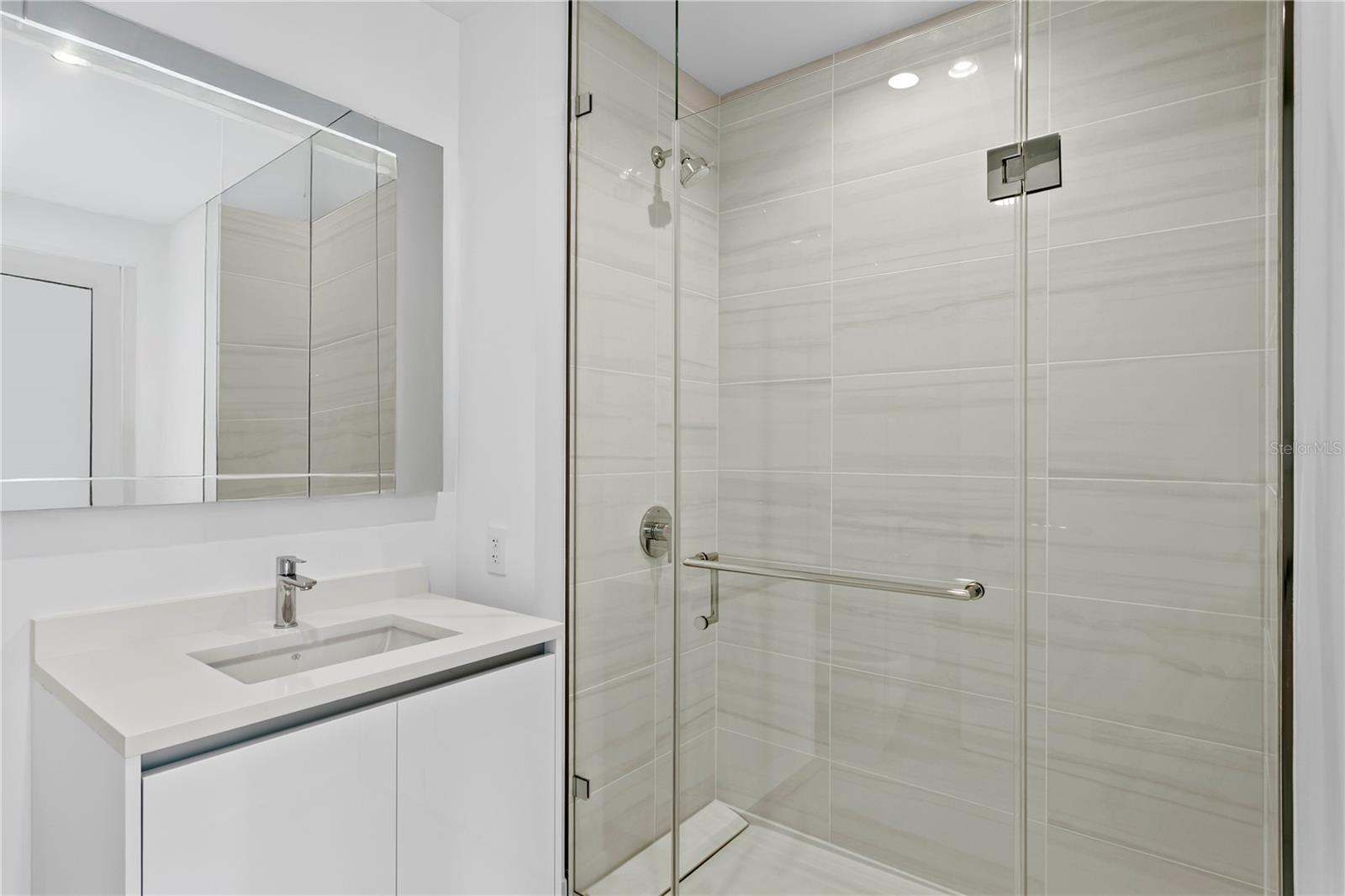 400 CENTRAL - Residential