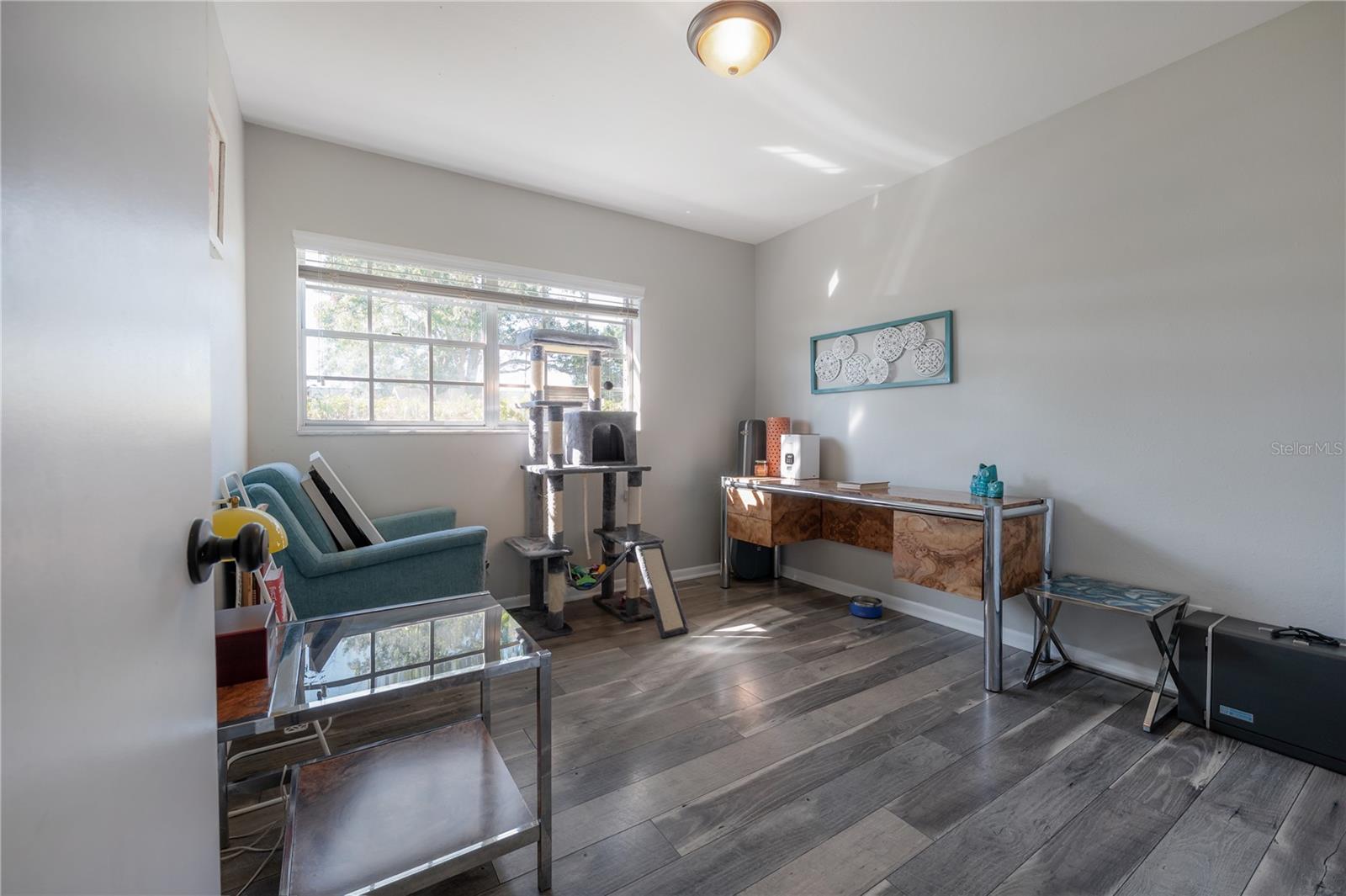 LAKE ELLEN ESTATES SUB - Residential Lease