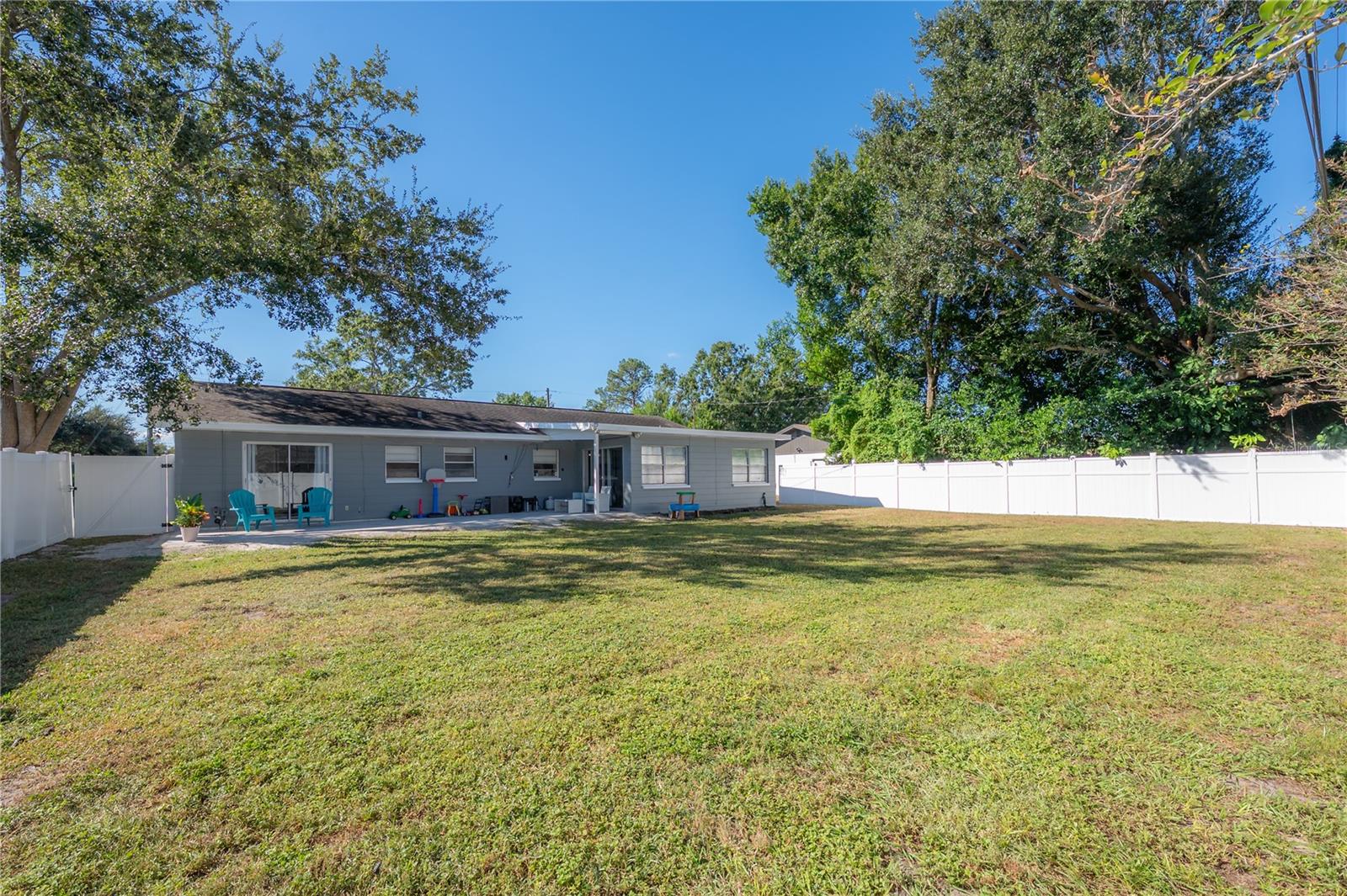 LAKE ELLEN ESTATES SUB - Residential Lease