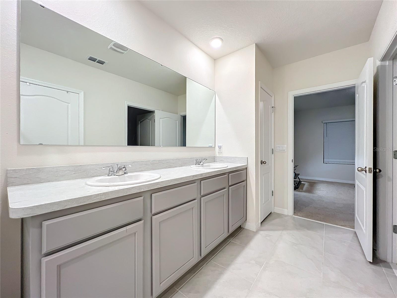 LAKE DENHAM ESTATES PHASE III - Residential