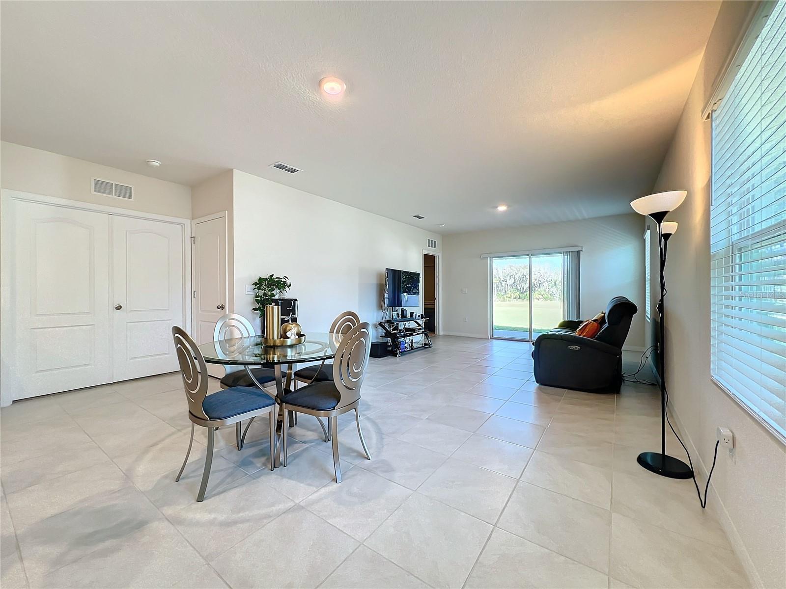 LAKE DENHAM ESTATES PHASE III - Residential