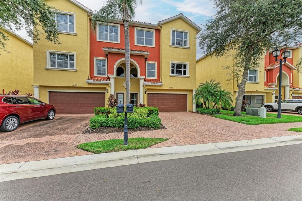 Photo of 1408 3rd Street Circle E, Palmetto, FL 34221 (MLS # A4664584)