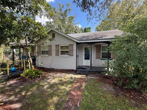 Photo of 1311 Pine Avenue, Sanford, FL 32771 (MLS # O6350940)