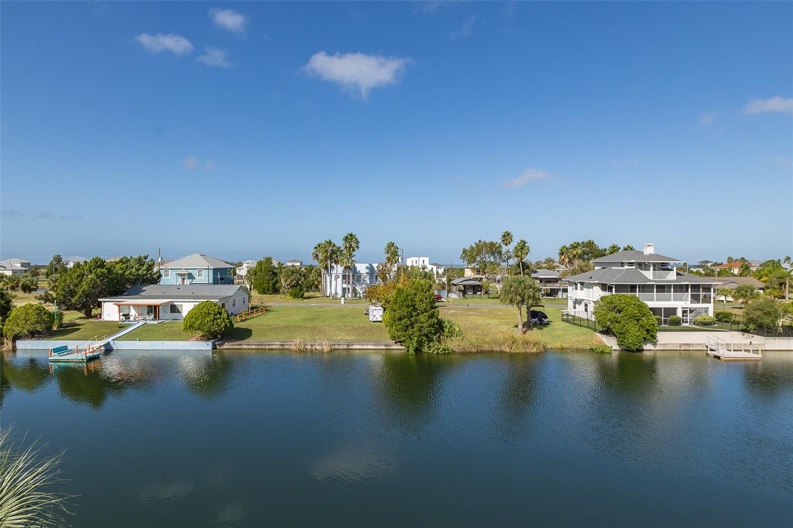 HERNANDO BEACH - Residential
