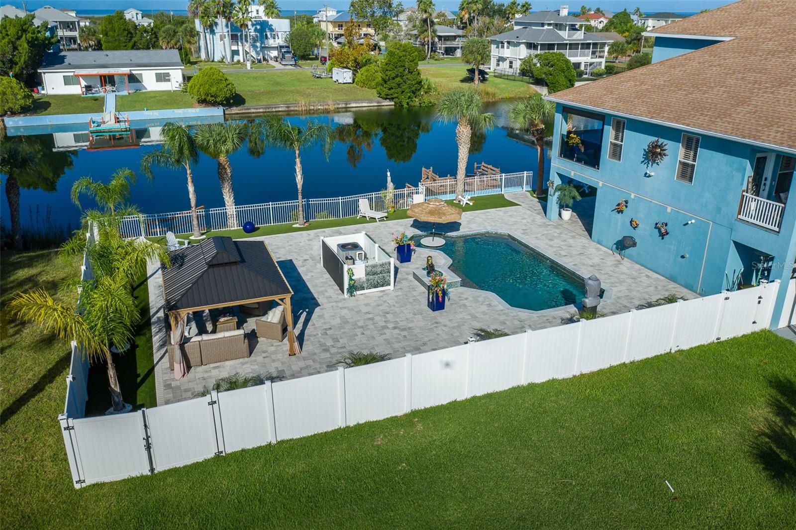 HERNANDO BEACH - Residential