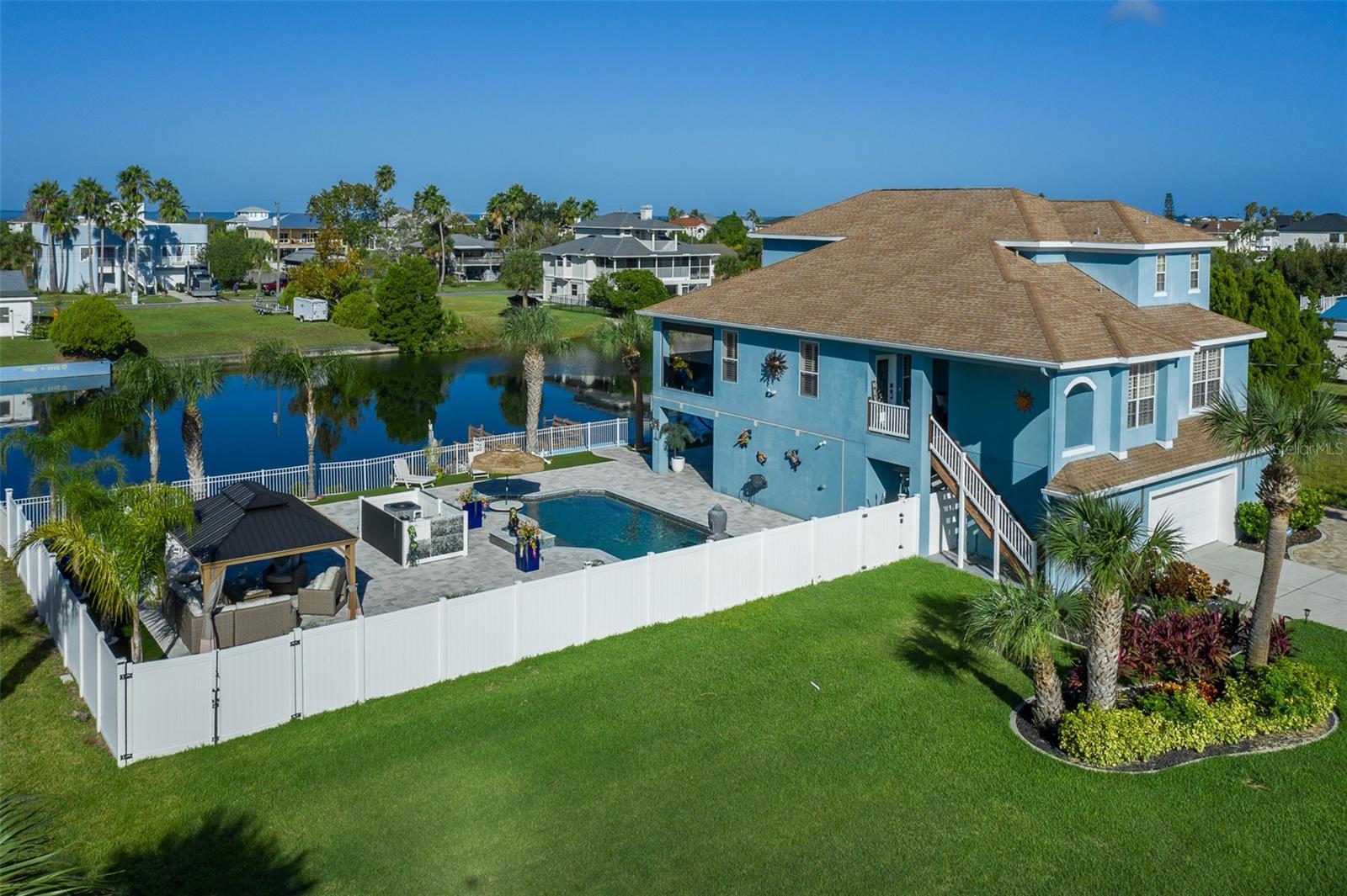 HERNANDO BEACH - Residential