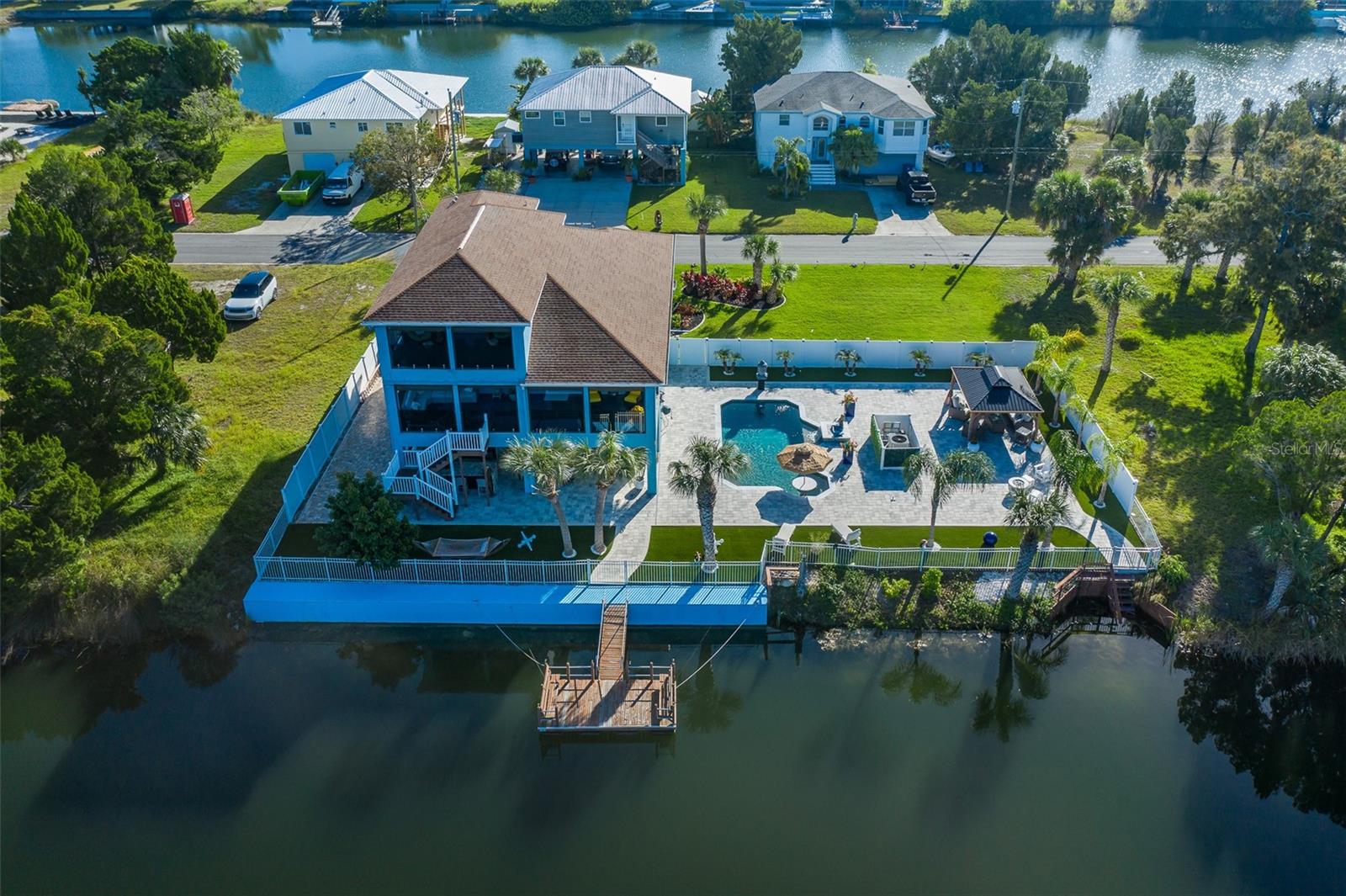 HERNANDO BEACH - Residential