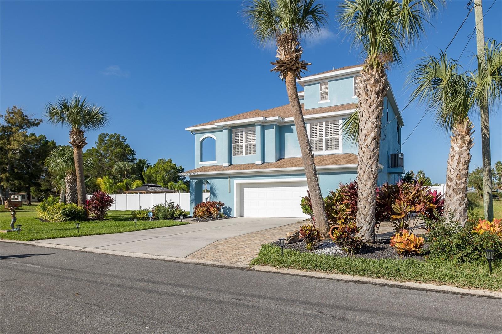 HERNANDO BEACH - Residential