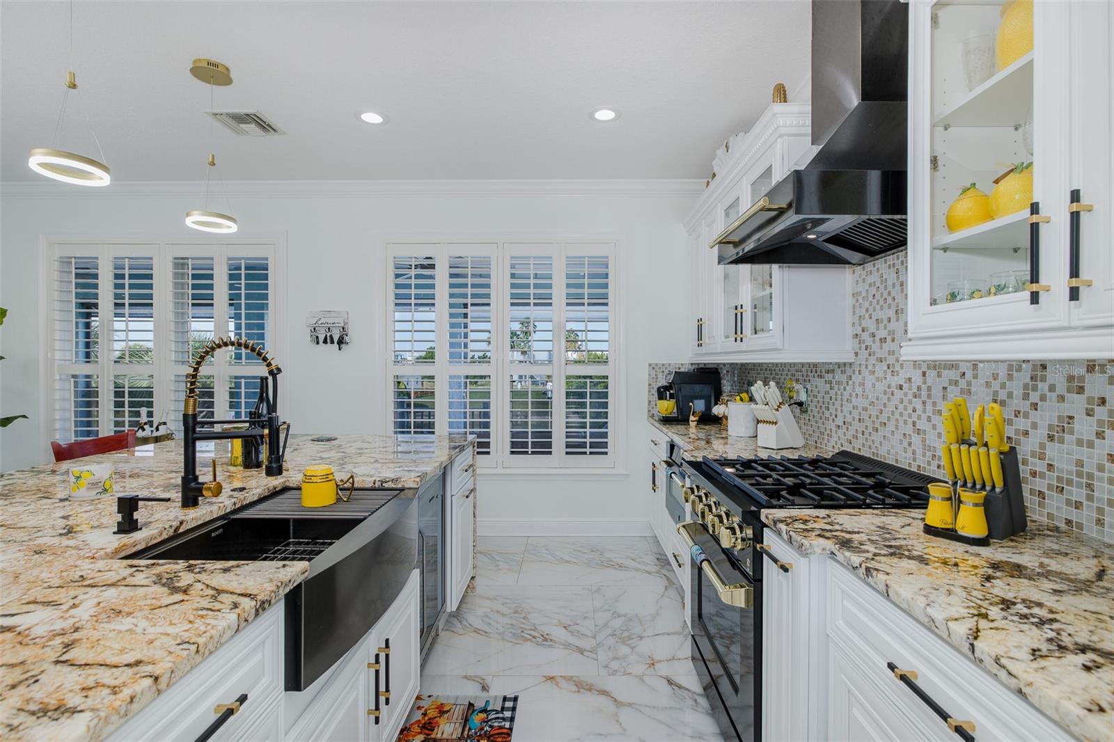 HERNANDO BEACH - Residential