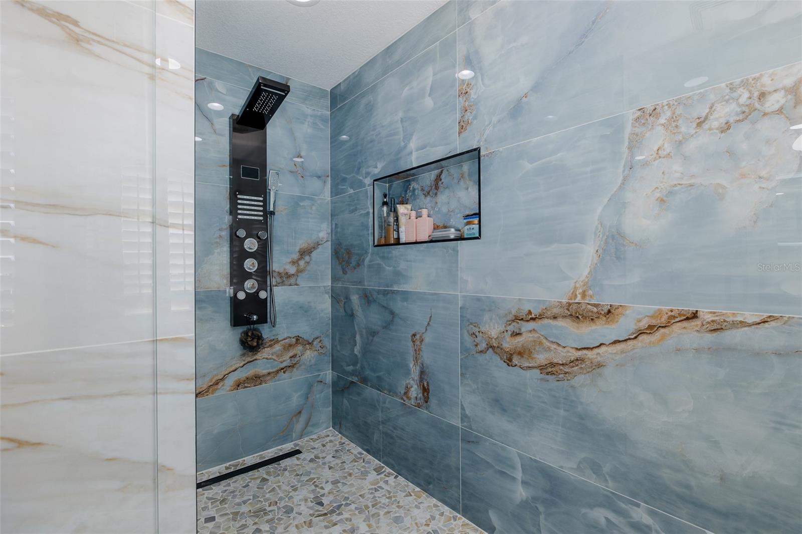 HERNANDO BEACH - Residential