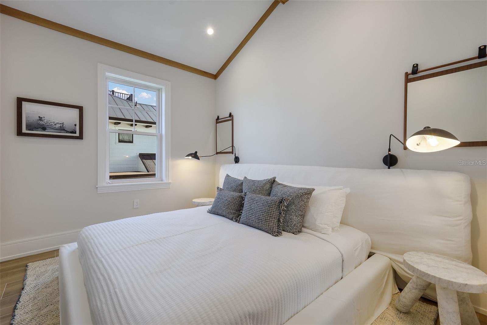 LIDO BEACH - Residential