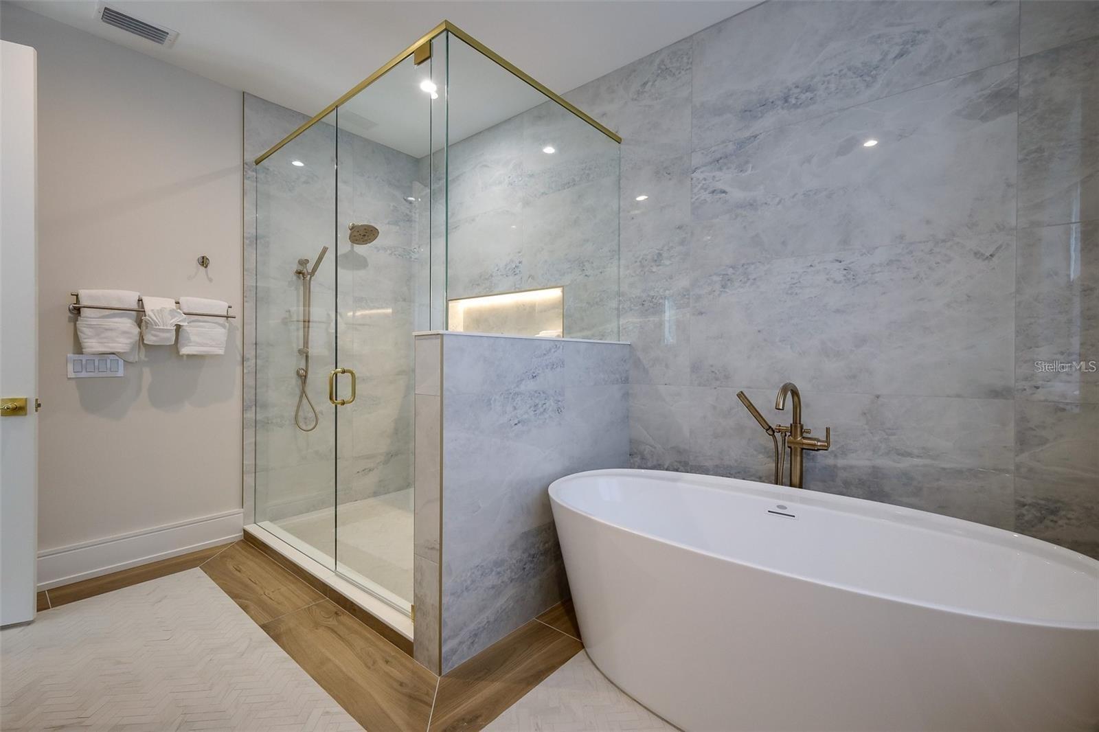 LIDO BEACH - Residential