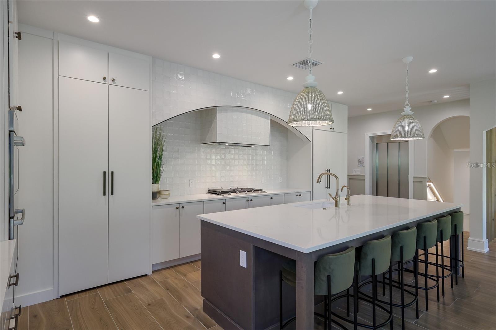 LIDO BEACH - Residential