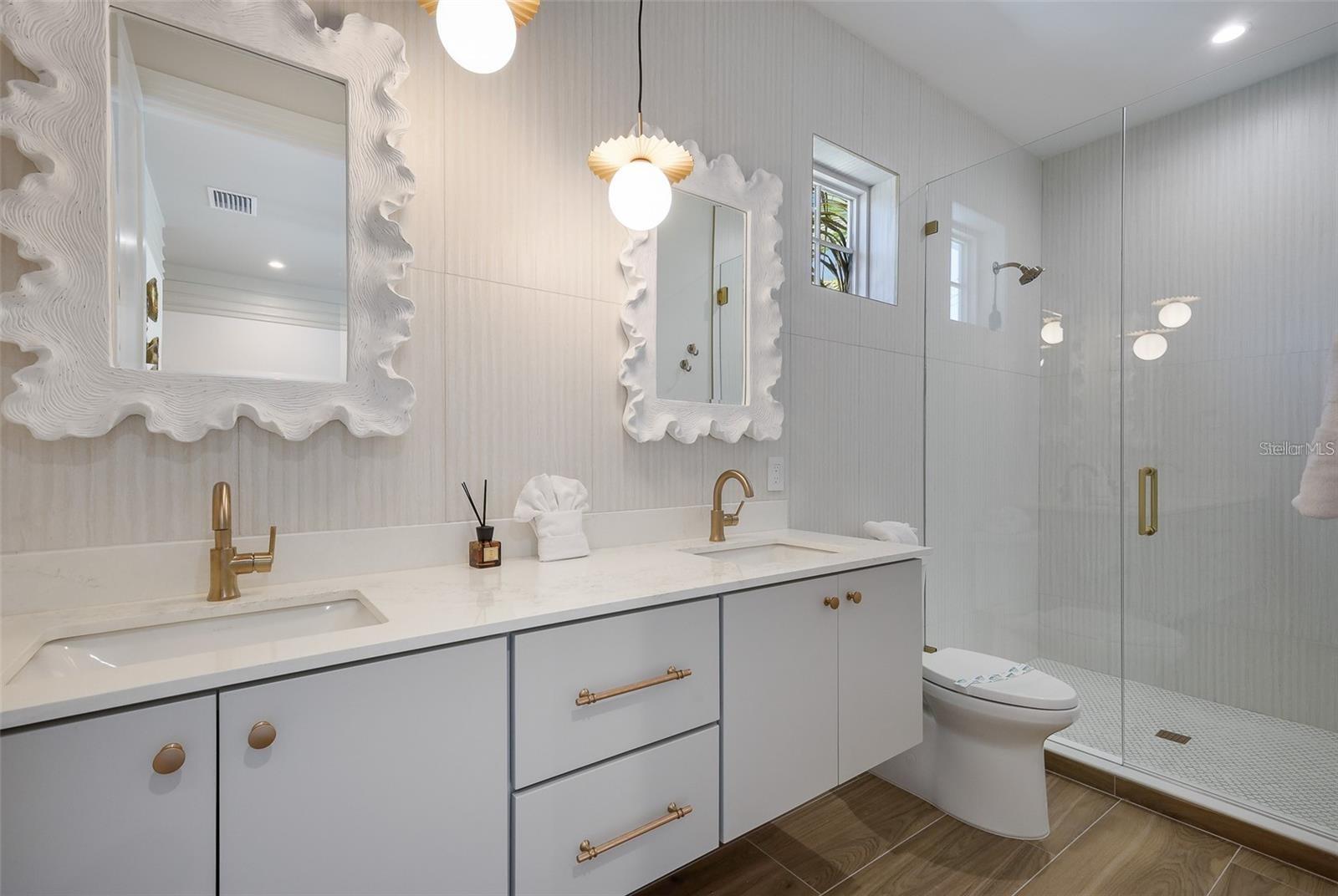 LIDO BEACH - Residential