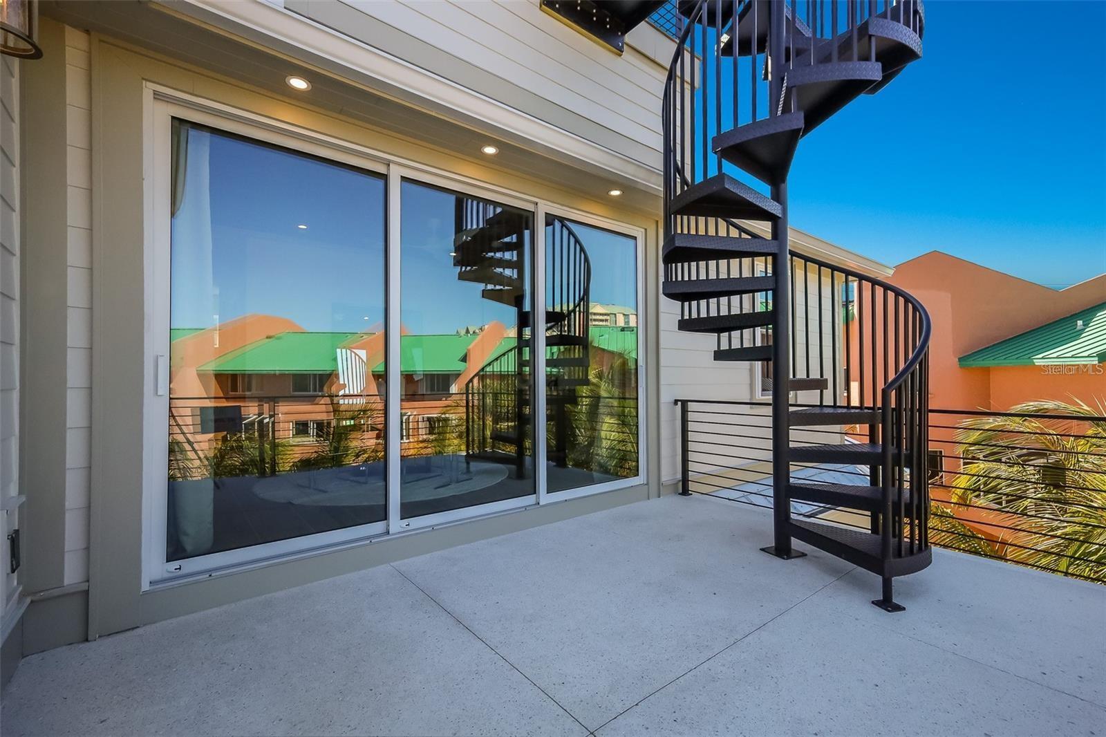 LIDO BEACH - Residential