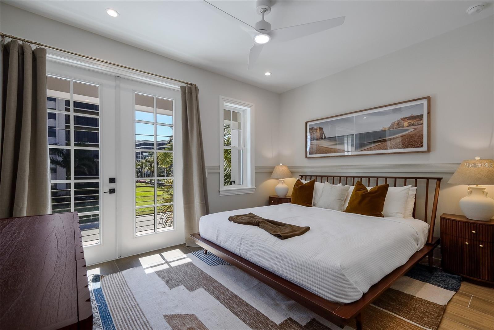 LIDO BEACH - Residential