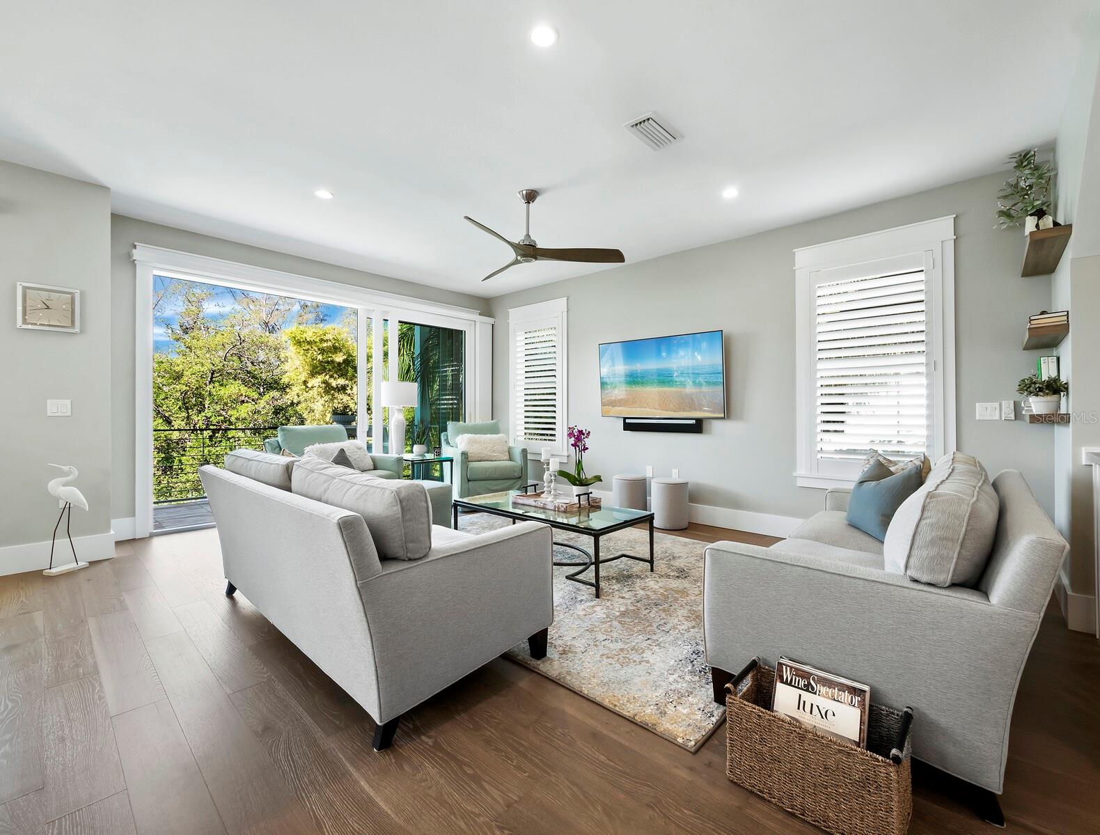 LONGBEACH ON LONGBOAT KEY - Residential