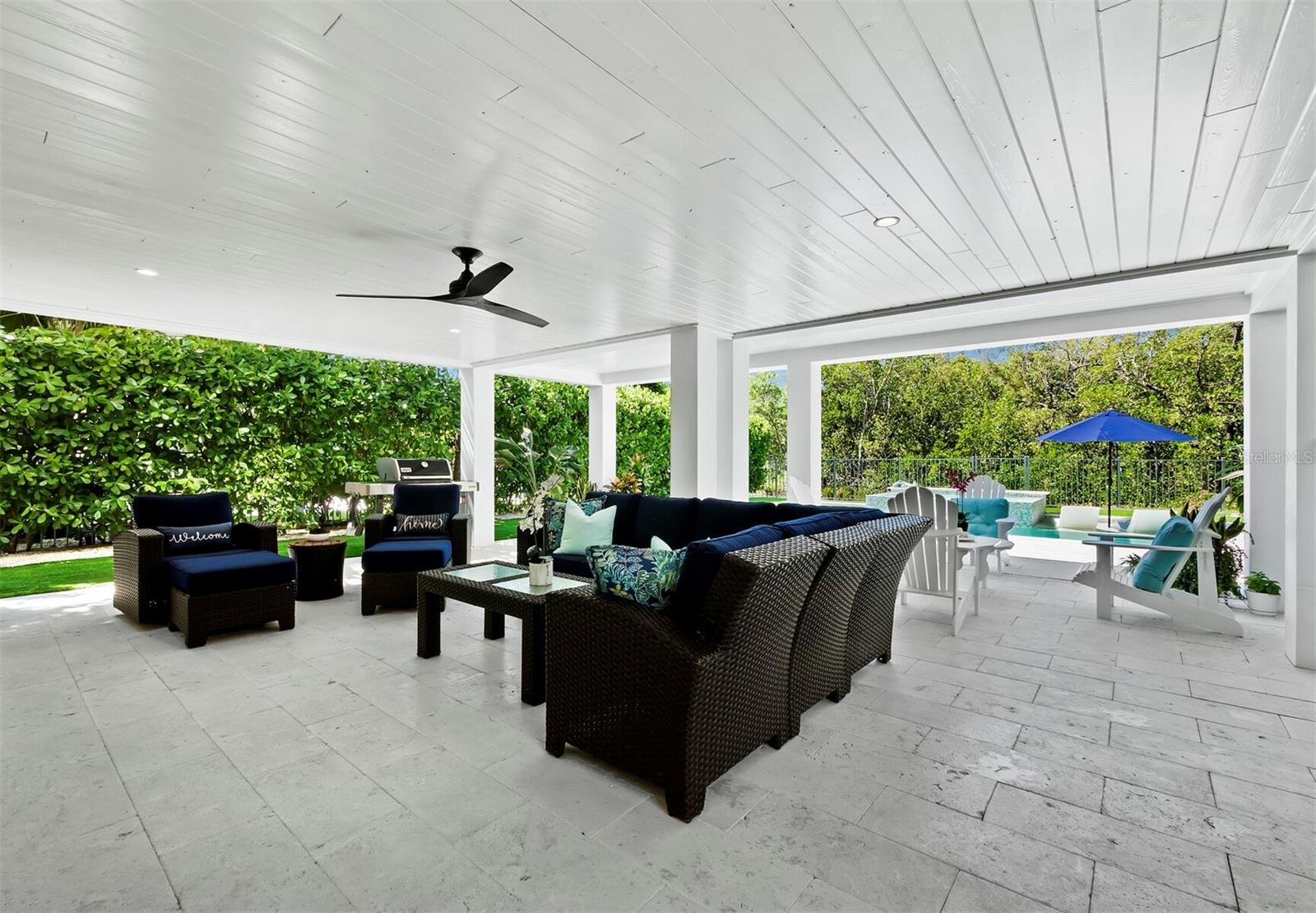 LONGBEACH ON LONGBOAT KEY - Residential